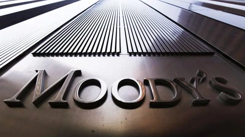 Moody's tops quarterly profit estimates on strong product demand
