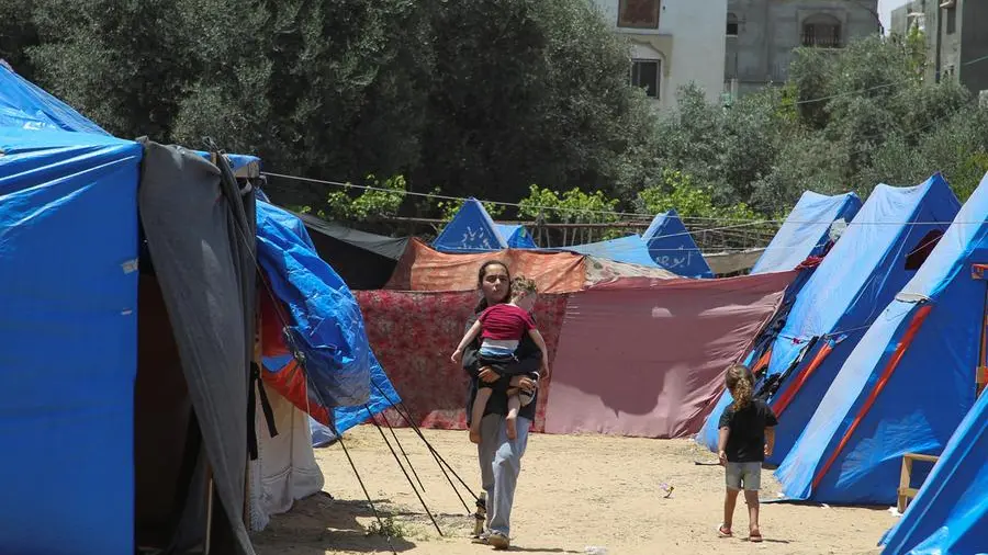 Israel military begins evacuating Palestinian civilians from Rafah, radio says