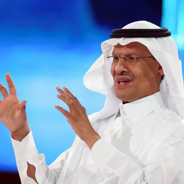 Prince Abdulaziz warns from imposing price cap on Saudi oil exports