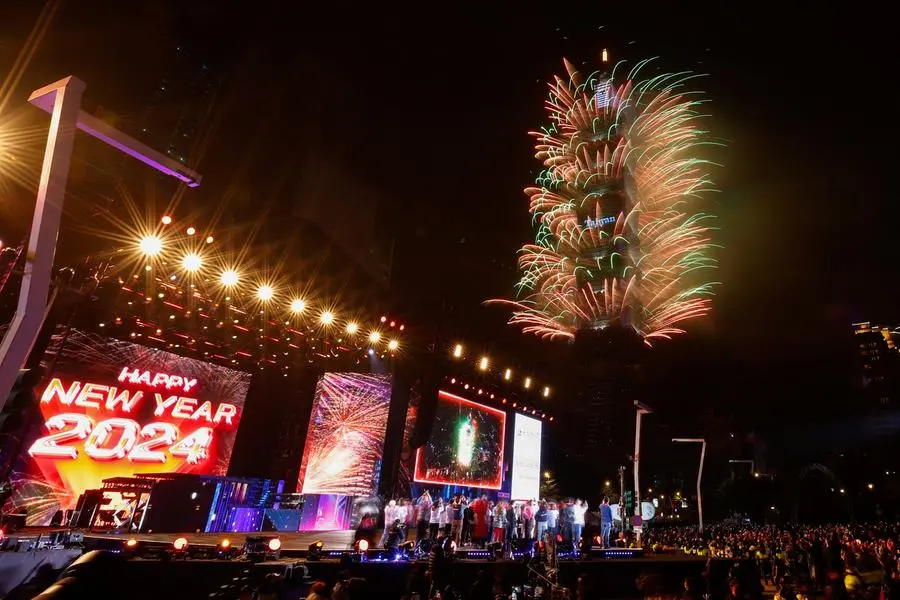 Taiwan celebrates the arrival of 2024 with fireworks at Taipei 101 Tower in Taipei, Taiwan January 1, 2024. REUTERS/Ann Wang