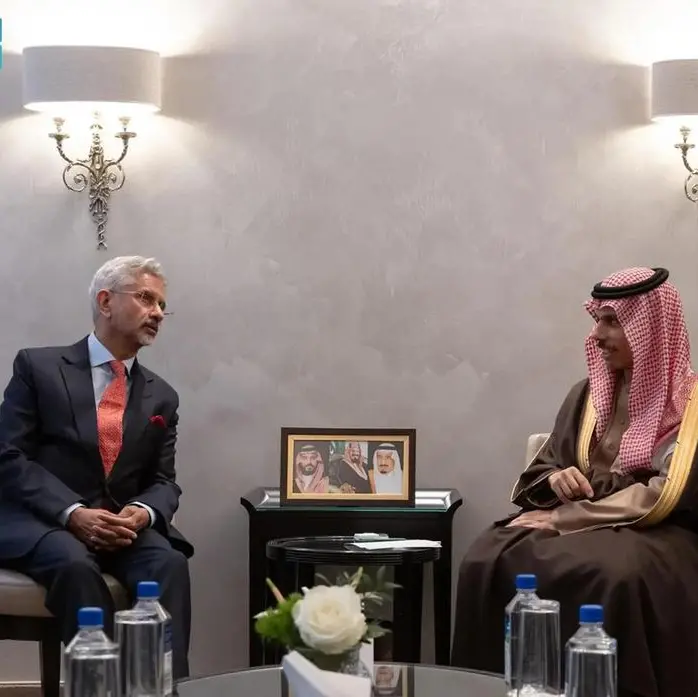 Saudi FM meets Indian counterpart
