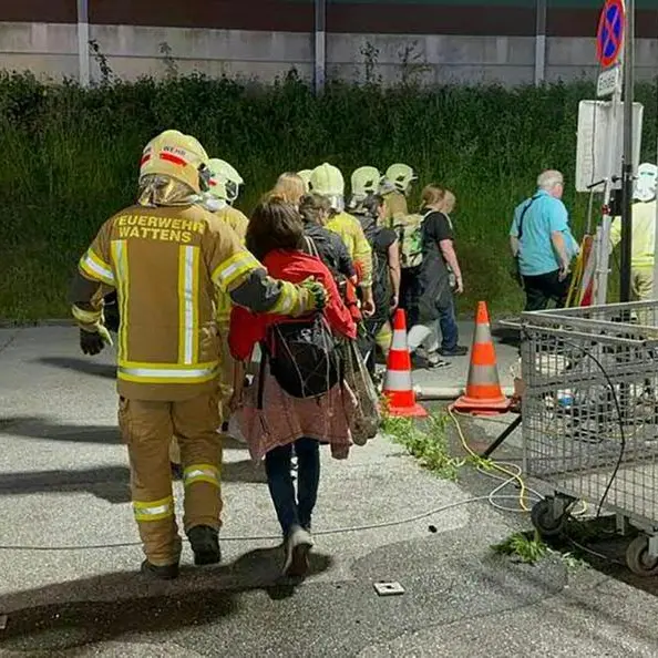 200 train passengers evacuated from Austrian tunnel after fire