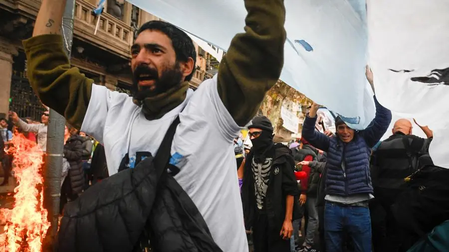 Protests rage as Argentine Senate passes reform bill