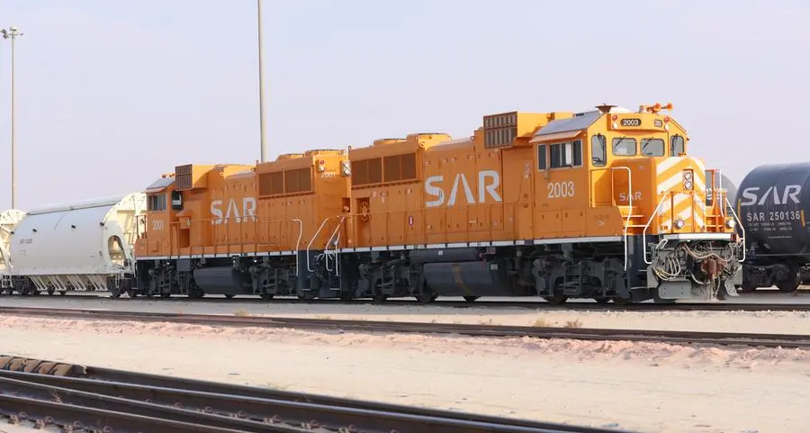 Saudi: New freight train track in Al-Ahsa starts operational tests