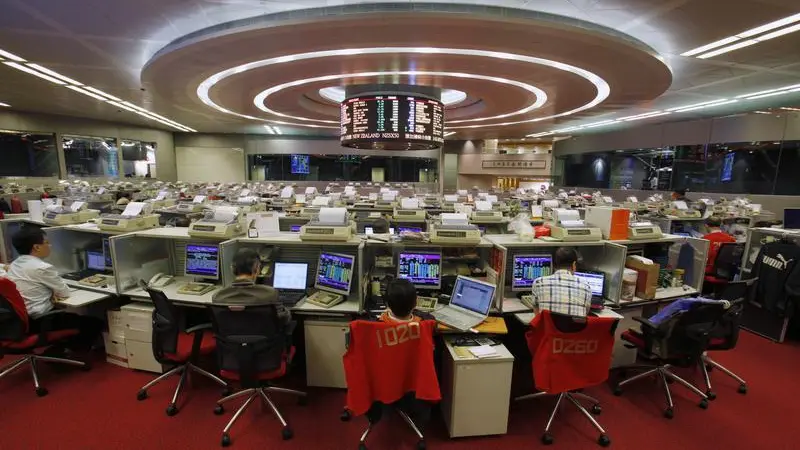 Hong Kong stocks notch best week in more than 12 years