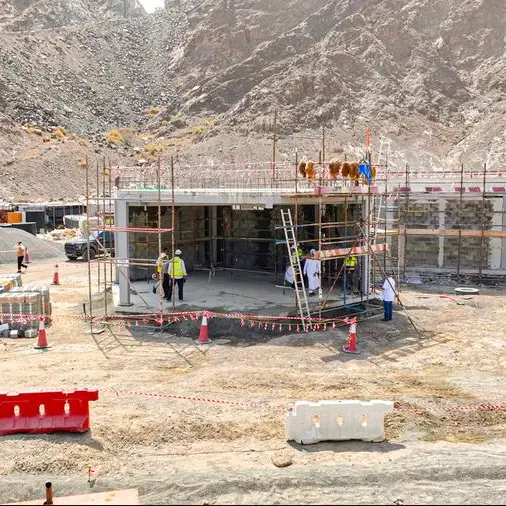 Saeed Mohammed Al Tayer inspects construction work of Hatta sustainable waterfalls