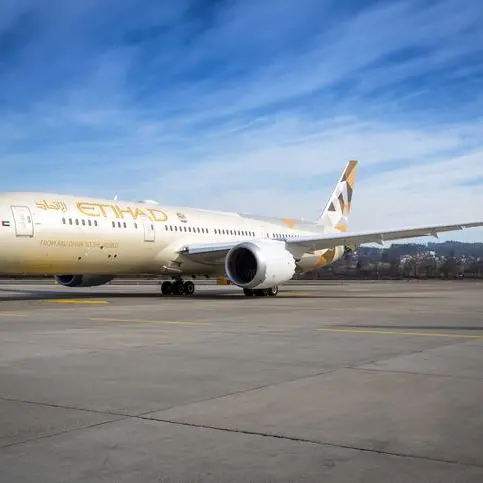Etihad Airways marks 20 years of flying to France