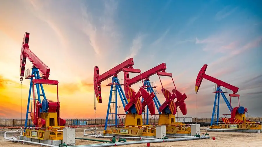 Saudi firms sign deals to build oil fields, boost output in Syria