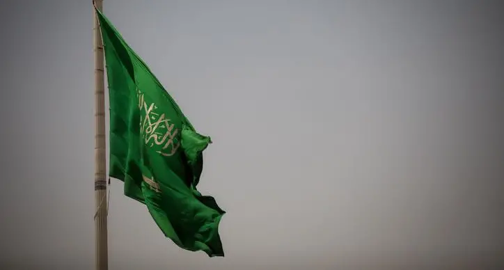 Saudi Arabia issued 850,000 work visas for Yemenis since mid-2018
