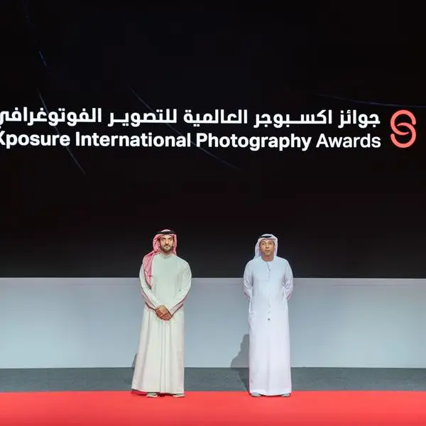 سلطان بن أحمد القاسمي يكرم الفائزين بجوائز اكسبوجر العالمية للتصوير الفوتوغرافي في نسختها الثامنة