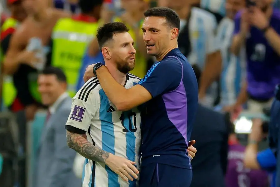 Mundo Albiceleste - Lionel Messi and his idol Pablo Aimar with the  Argentina national team.