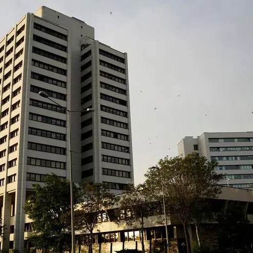 Turkey cenbank sells more than $5bln in FX in face of regional risks