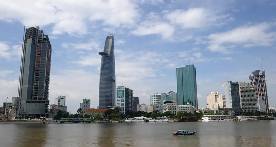 Vietnam economy expands 6.4% in first half of year