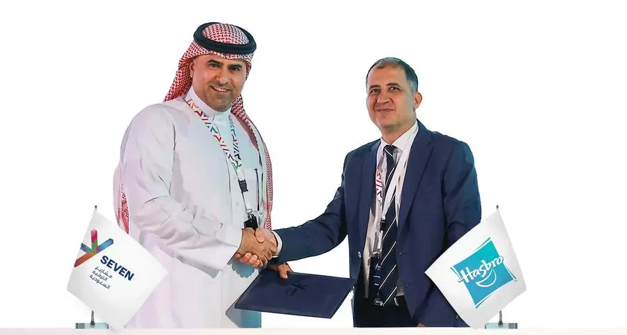 شركة مشاريع الترفيه السعودية \"سڤن\" تعقد اتفاقية شراكة مع (Hasbro, Inc.) لافتتاح أول مناطق ترفيهية لعلامة (PLAY-DOH) في السعودية