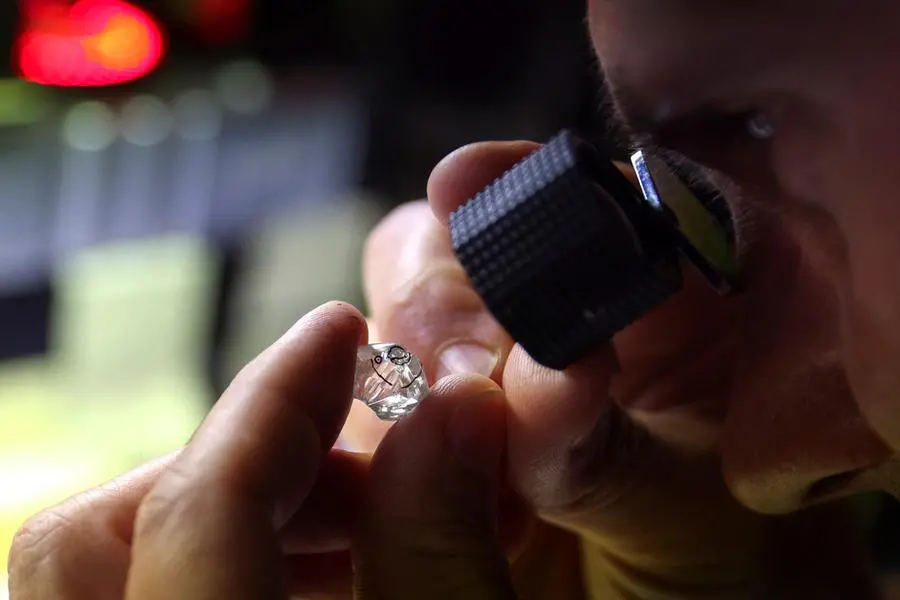 India's polished diamond exports drop 27.5% as key markets falter