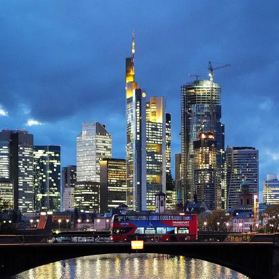 German services sector picks up pace in April, PMI shows