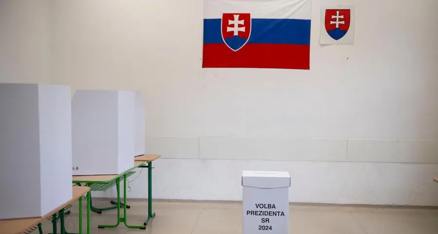 Slovaks elect president as rivals spar over Ukraine