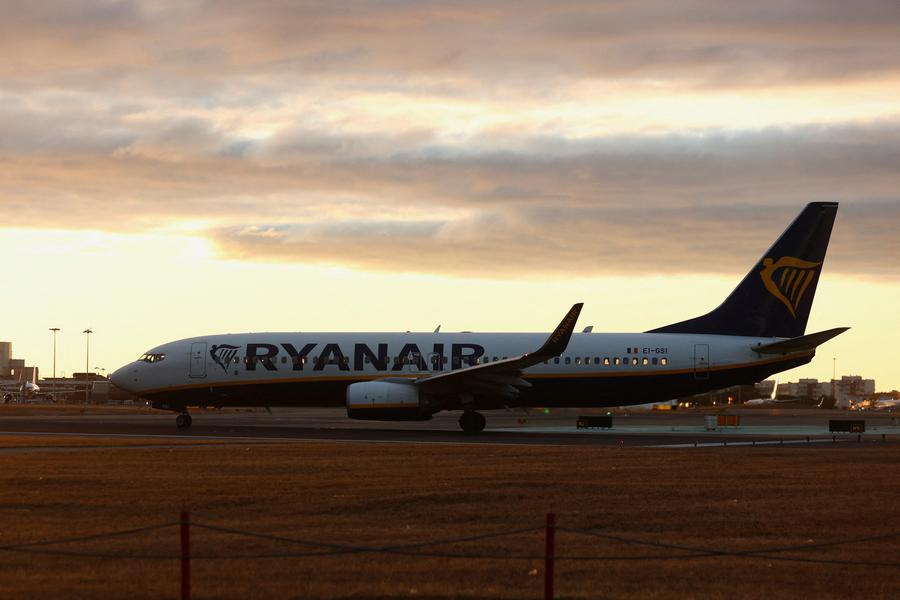 Ryanair December traffic up 3% on pre-pandemic levels
