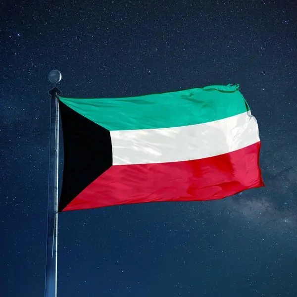 Kuwait naval, air forces carry out joint parade