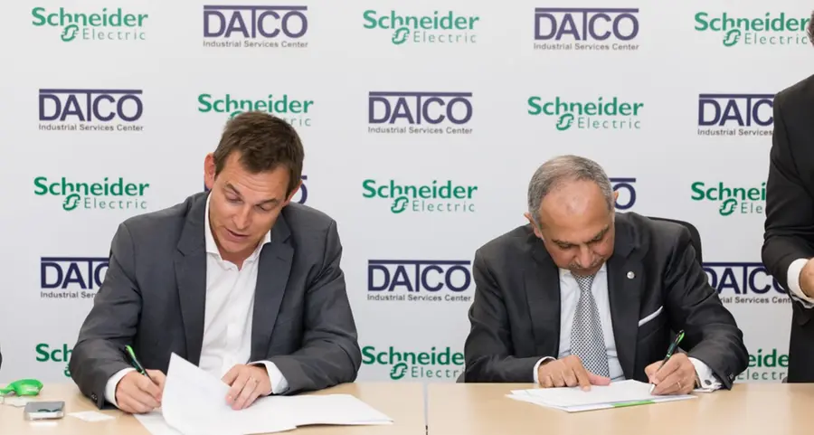 شنايدر إلكتريك توقع عقد شراكة لتوزيع منتجاتها عبر منصة التجارة الإلكترونية لمركز الخدمات الصناعية (داتكو)