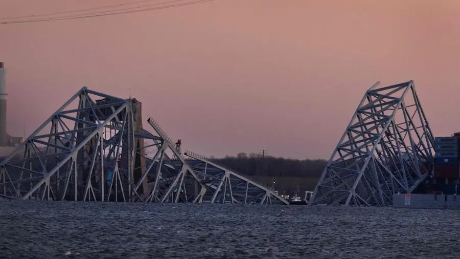 'Daunting task' - Cranes arrive to clear Baltimore bridge debris
