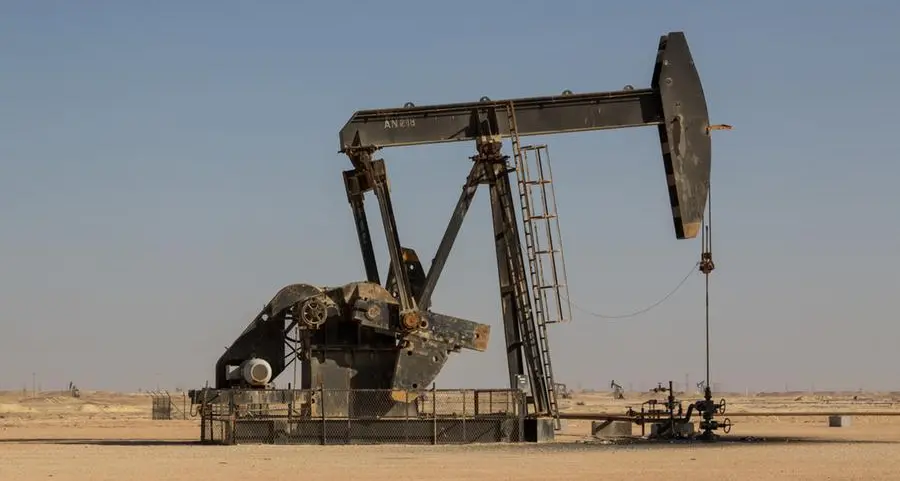 Oman oil rises for fifth day on supply concerns after Venezuela tariffs