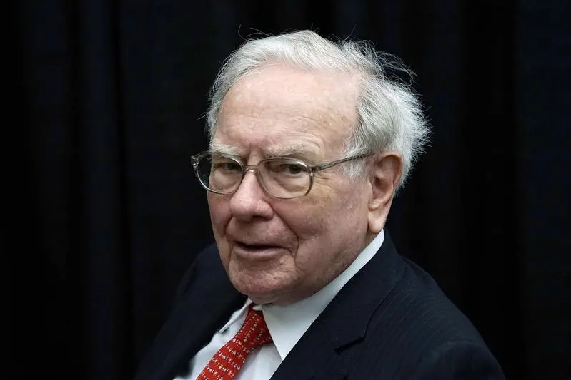 Signed portrait of Warren Buffett fetches $75,100 at auction