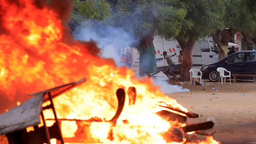Senegal unrest flares over opposition leader