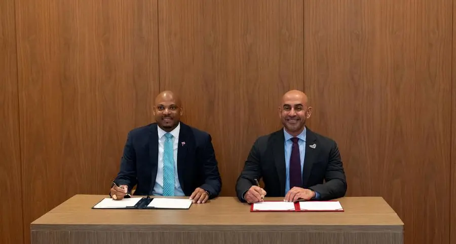 الإمارات وبرمودا تتعاونان في مجال التطوير والتحديث الحكومي