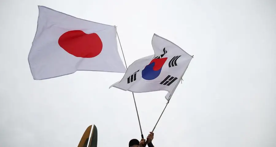 Japan, South Korea to speed up talks over pending military issues