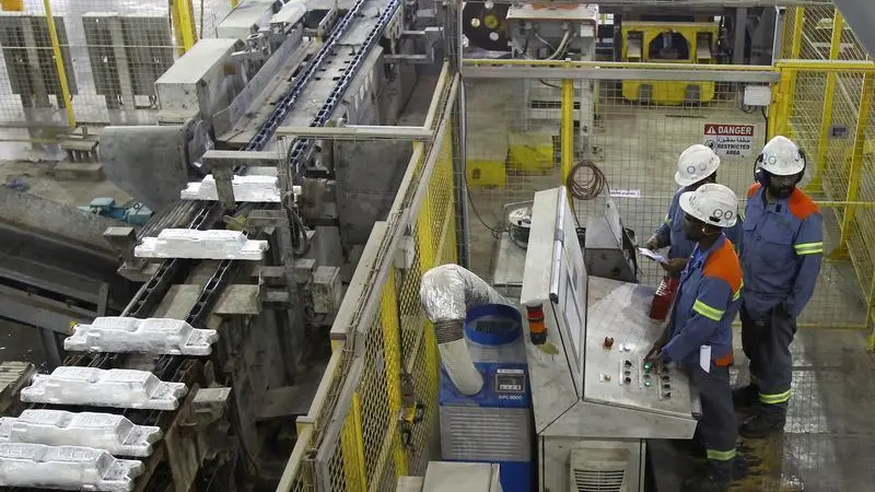 Mideast smelters sweat on aluminium raw materials as cargoes held up