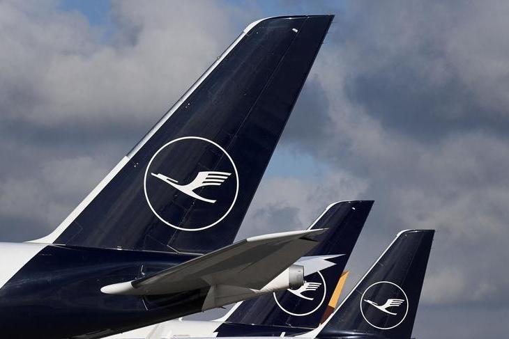 Lufthansa launches fresh products sale onboard