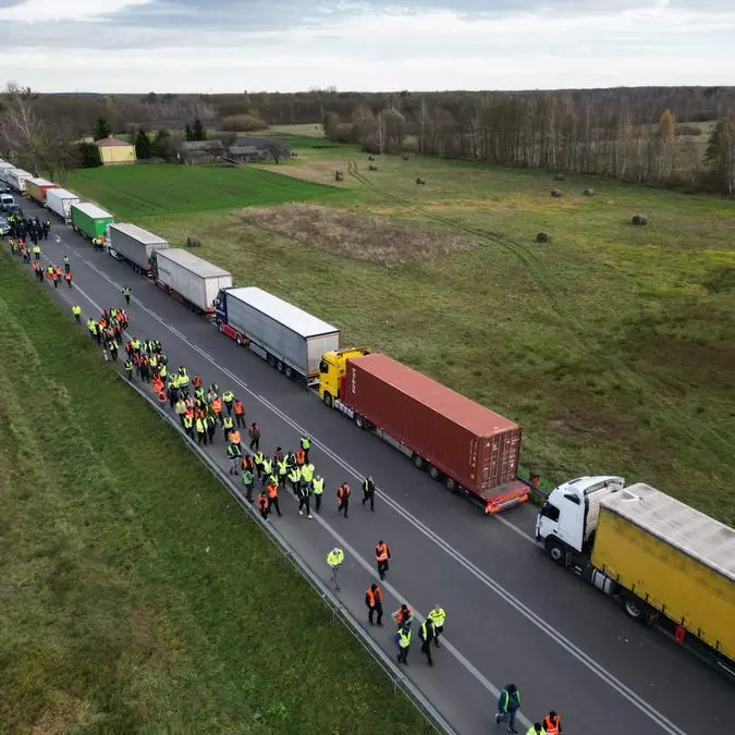 First empty trucks cross from Ukraine to Poland