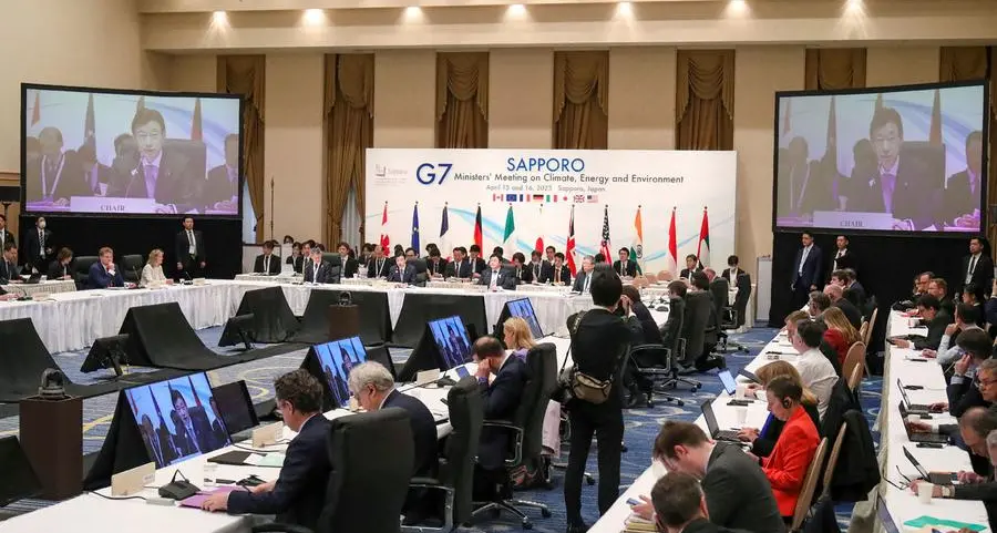 G7 pledges to quit fossil fuels faster, but no new deadline