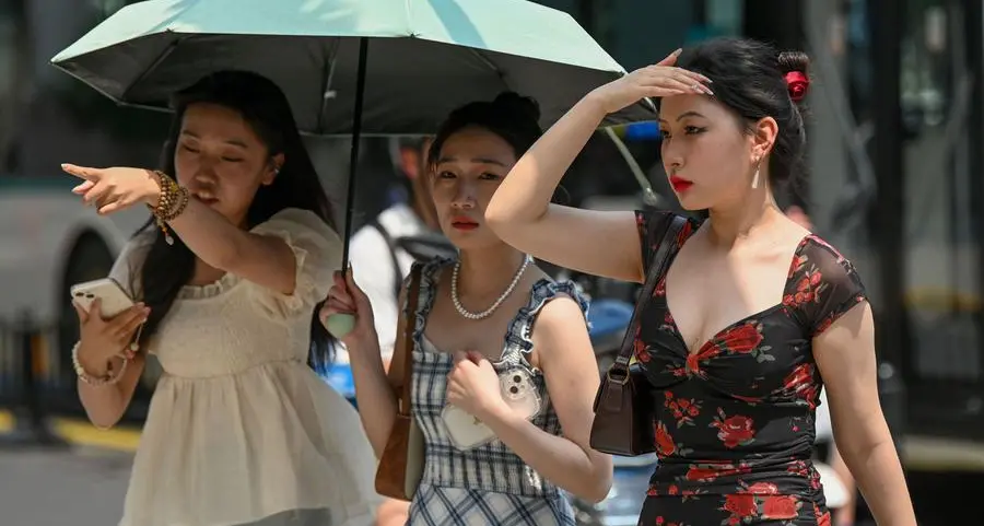 Shanghai records hottest May day in 100 years