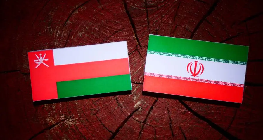 Oman, Iran sign MoUs, agreements to boost investments