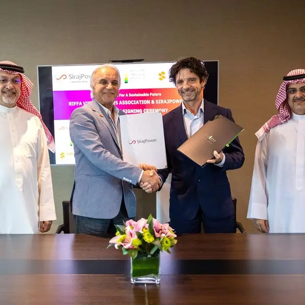 Riffa Views signs a 25-year solar lease agreement with SirajPower to generate 70GWh of clean energy