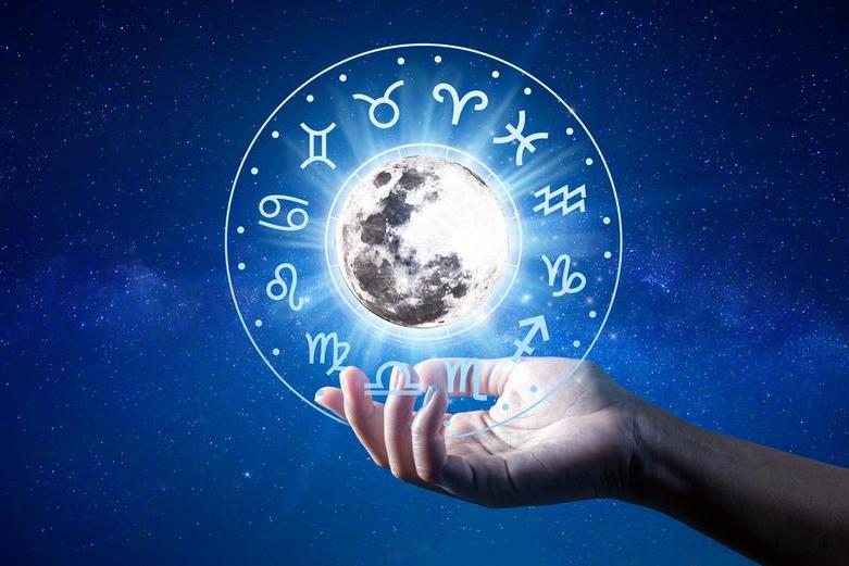Diamonds, planetary movements and zodiac - what you ought to know