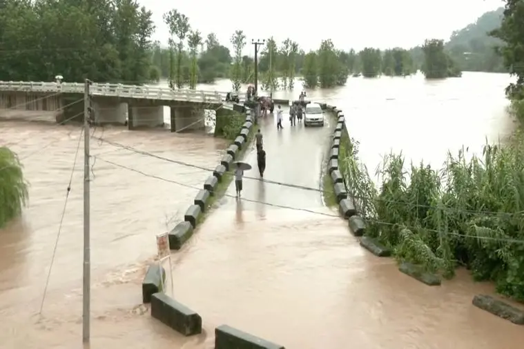 Floods Landslides Kill Dozens As Monsoon Rains Lash Northern Eastern India 4419