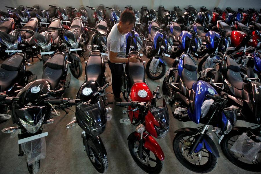 Bajaj Auto to Strengthen Hold over KTM with $906 Million Debt Deal