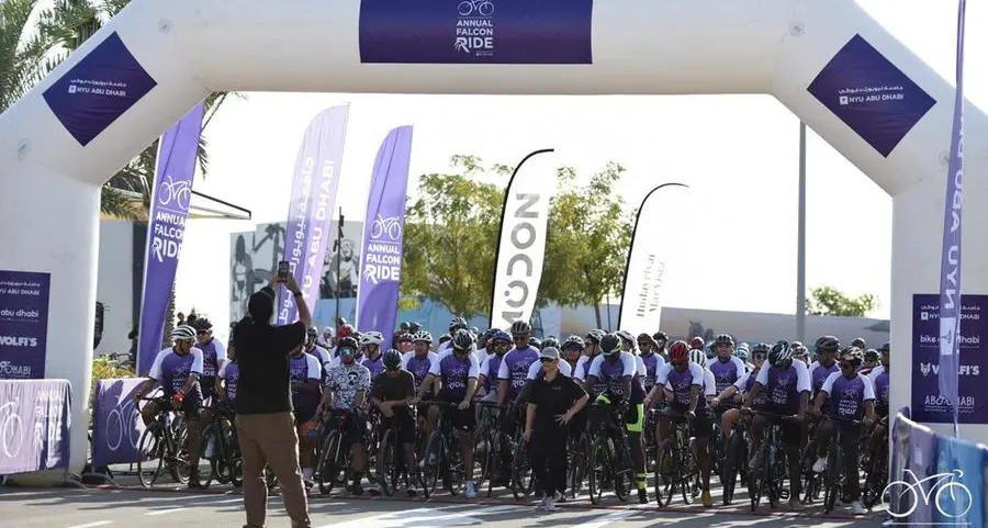 NYUAD’s Annual Falcon Ride welcomes over 300 riders in its second year
