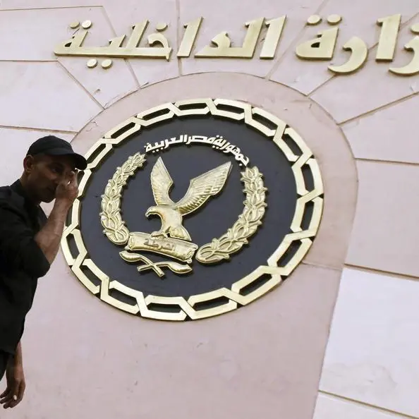 مصر تُحكم قبضتها على عمليات المتاجرة بالعملات الأجنبية والصرافة خارج الإطار القانوني