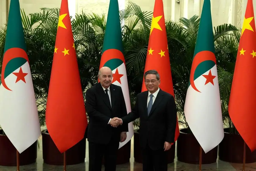 الصين تنوي استثمار 36 مليار دولار في قطاعات مختلفة بالجزائر