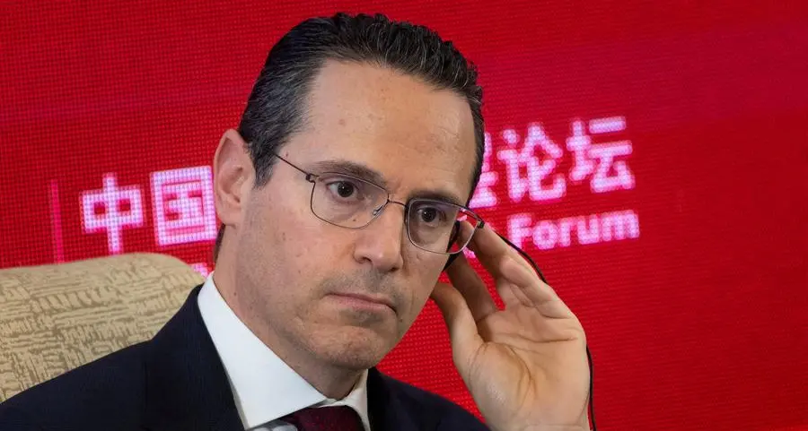 Shell CEO prefers share buybacks over a bid for BP, FT reports