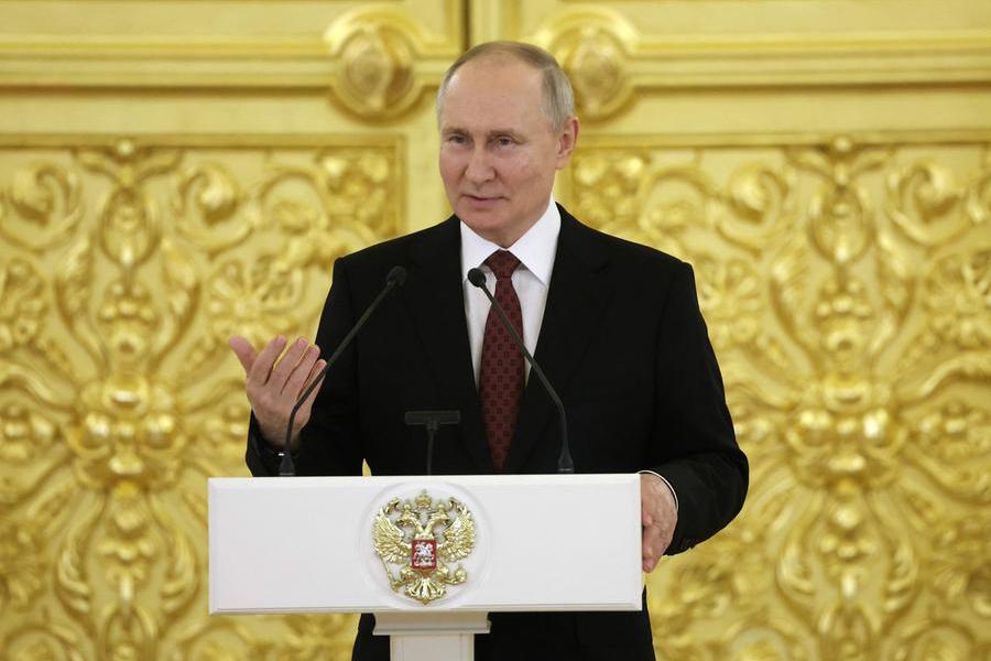Президент России Путин посещает ОАЭ и Саудовскую Аравию для «чрезвычайно важных» переговоров.