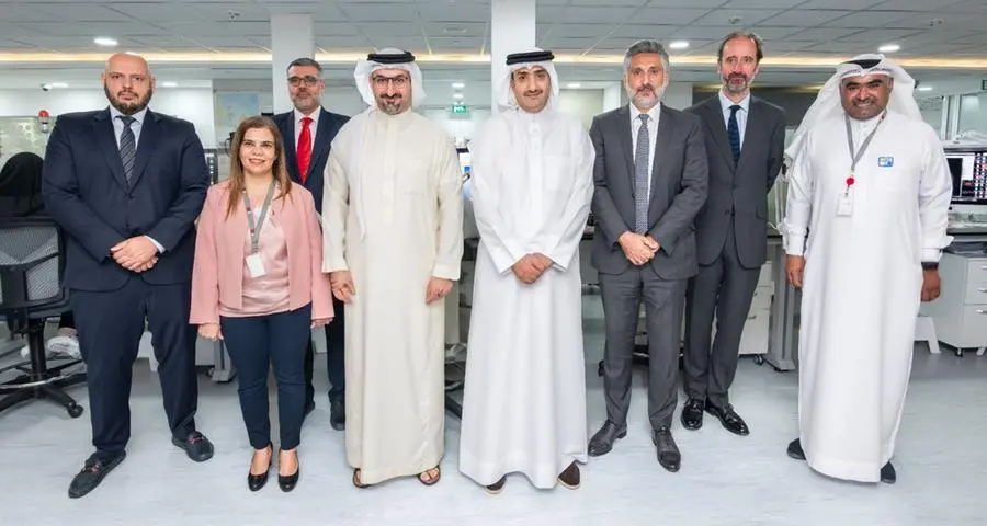 Minister of Industry and Commerce and CEO of Mumtalakat Visit DANAT Institute