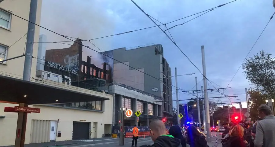 Seven-storey blaze in Sydney spreading: firefighters