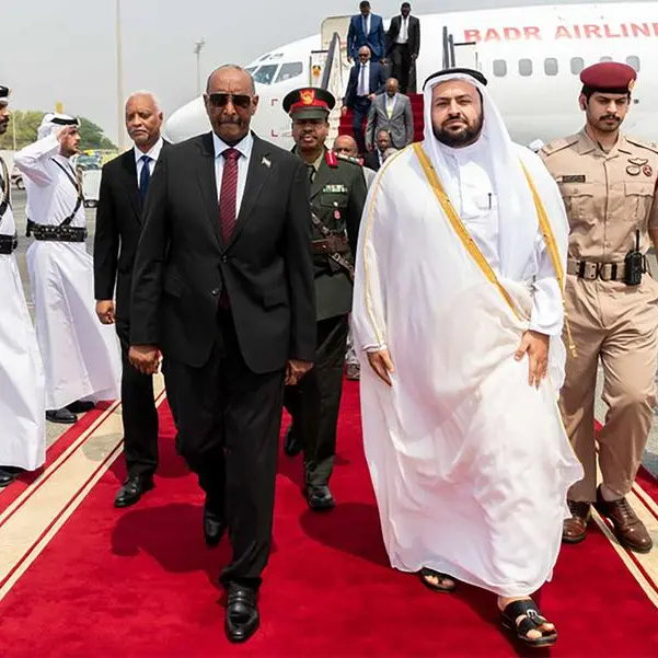 رئيس مجلس السيادة الانتقالي السوداني يصل قطر