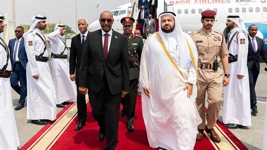 رئيس مجلس السيادة الانتقالي السوداني يصل قطر