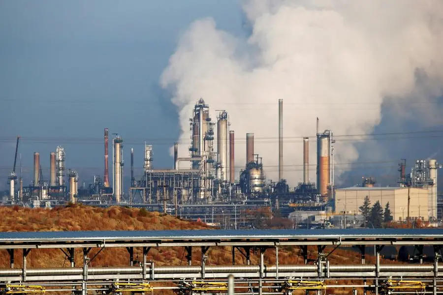 FILE PHOTO: The Imperial Strathcona Refinery which produces petrochemicals is seen near Edmonton, Alberta, Canada, October 7, 2021. REUTERS/Todd Korol/File Photo , Reuters